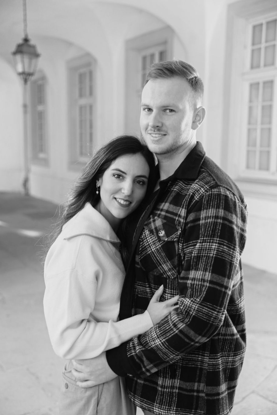 Brautpaar beim Kennenlern-Shooting auf Schloss Solitude in Stuttgart
