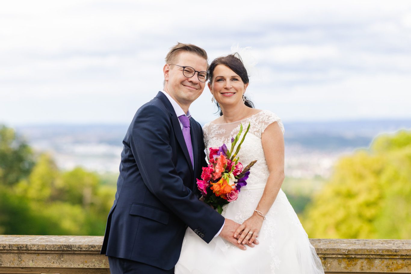 After-Wedding-Shooting vor der historischen Kulisse von Schloss Solitude