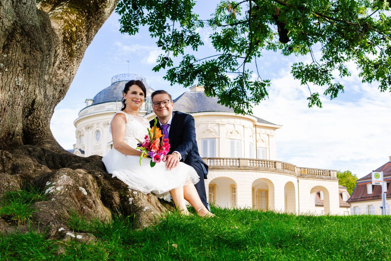After-Wedding-Shooting eines Hochzeitspaares auf Schloss Solitude in Stuttgart