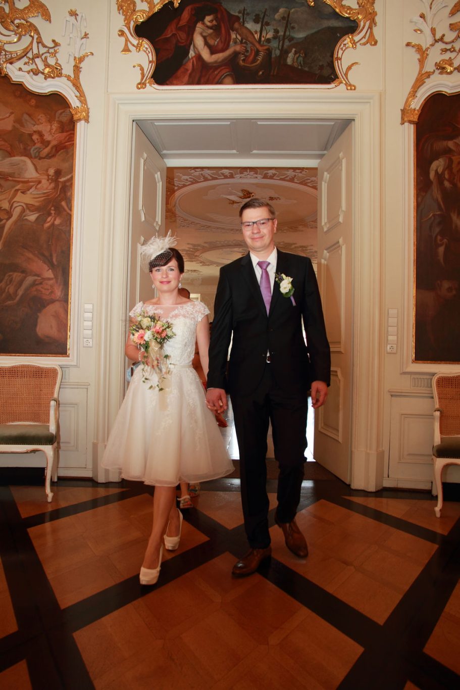 Braut und Bräutigam bei ihrer Hochzeit in Schwäbisch Gmünd